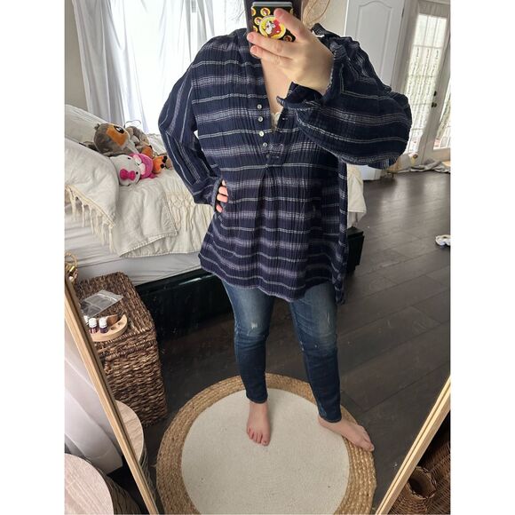 Free People Women’s Small Rolling Clouds Hooded Top In Navy - Picture 2 of 7